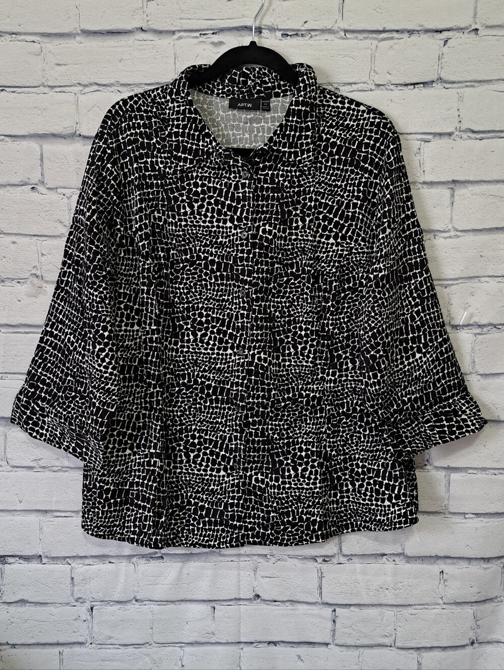 Apt. 9 Black & White Patterned Button Up Shirt 2X